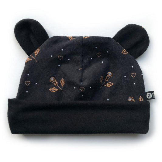 Baby hat with small teddy ears with hearts and roses pattern in black and gold